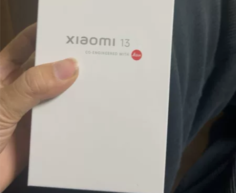 小米13 8+256 白色原封全新 感兴趣...
