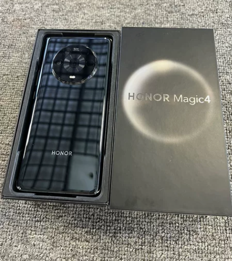 95新 荣耀magic4 12+256G三...
