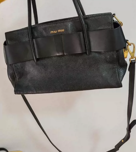 MIUMIU缪缪 黑色立体蝴蝶结包，山羊皮...