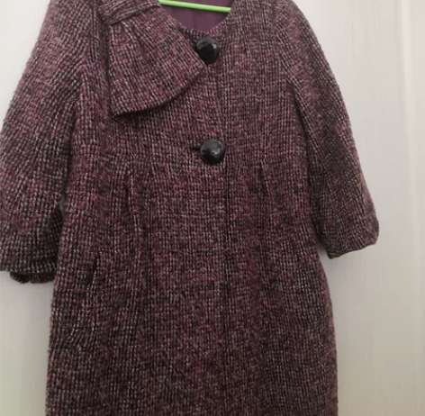 复古小香风格纹毛呢大衣 衣门襟：单排扣 风...