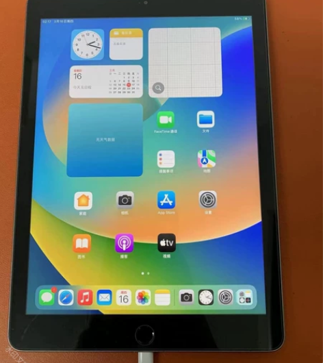 个人闲置 女生自用iPad2018款   ...