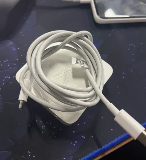 小米红米笔记本100W充电器 我的原装充电...
