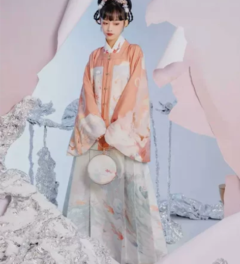 七月夕 诸神黄昏 明制方领补服?马面裙全新...