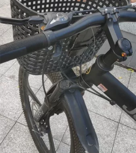 本人有自行跑车，JeeP牌的底你出售。有意...