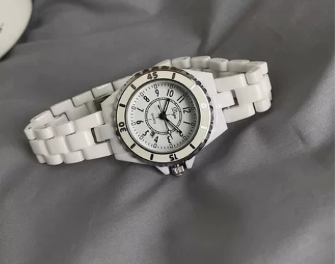 新买的表带可以调节送调节器 感兴趣的话点“...