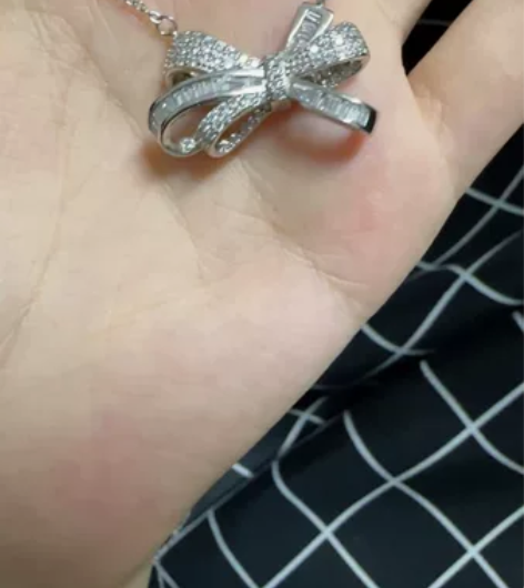 CHICYOU 银色钻石蝴蝶结轻奢短款锁骨...