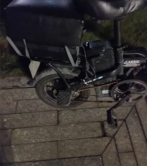 一手折叠电动车，两个锂电 感兴趣的话点“我...