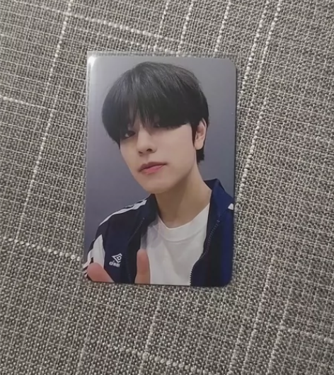 标价包邮可直拍 樂sr7 金昇玟 中文卡背...