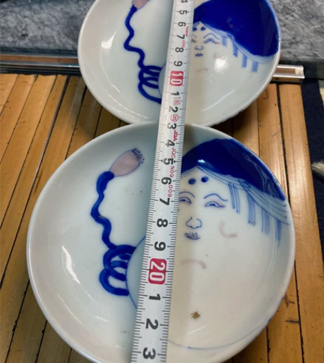 打包出一堆老瓷器,青花盖碗全品无冲,底足有...