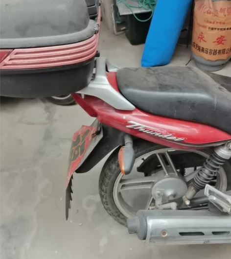 铃木EN125-3e摩托车,闲置不用,早就...