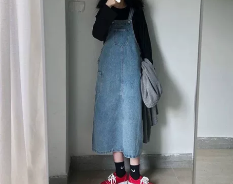 2023春夏新款大码牛仔背带裙女韩版宽松小...
