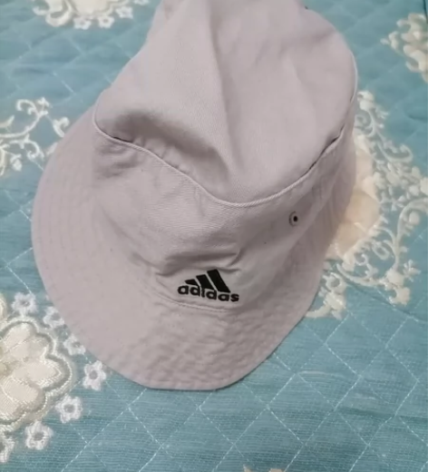 品牌帽子，几乎全新，28元 感兴趣的话点“...