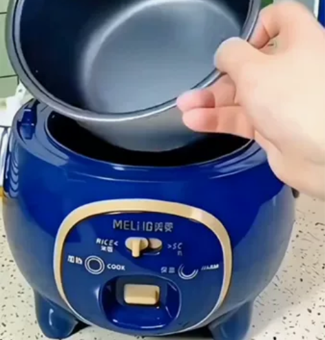 实体店不干了 特价处理大牌美菱迷你电饭煲1...