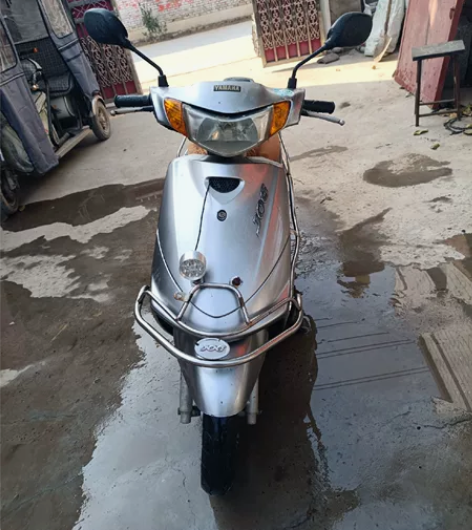 雅马哈巧格100，原装正品，省油利器，灯亮...