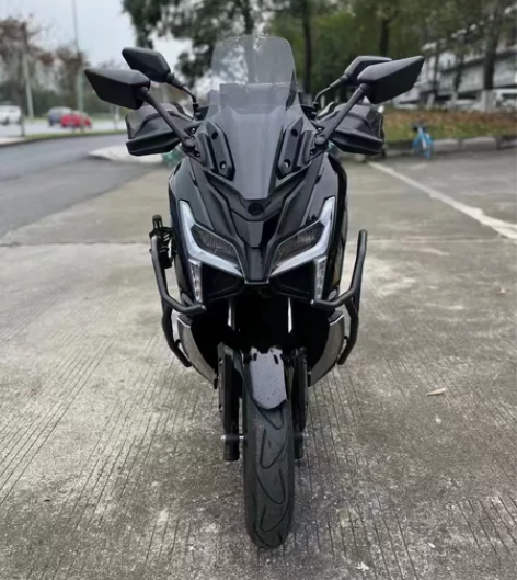 23年6月  23款无极sr150gt 一...