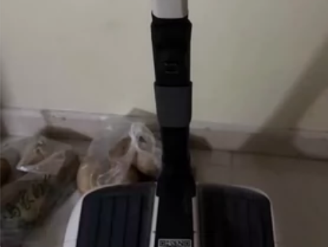 乐行天下平衡车，成色8成新，除了遥控器按键...