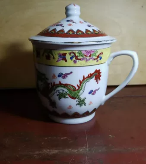 创汇时期龙凤手绘珐琅彩茶杯，完整一个，无裂...