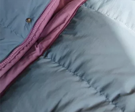 幼岚羽绒服140码。 充白鹅绒绒135克。...