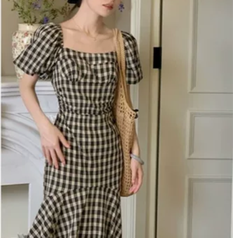 修身包臀鱼尾方领格子灯笼袖气质女神范连衣裙...