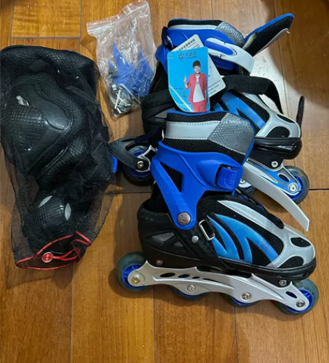 贵派仕直排轮滑溜冰鞋儿童全套装旱冰鞋成人男...