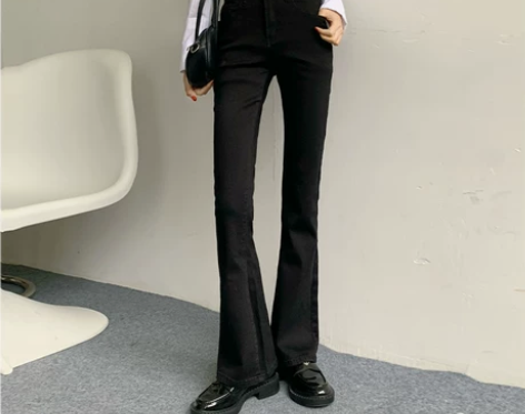 【暖春价】高腰牛仔裤女春秋显瘦咖色微喇叭裤...