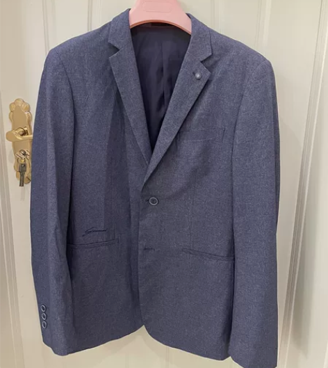 男士单西九成新 感兴趣的话点“我想要”和我...