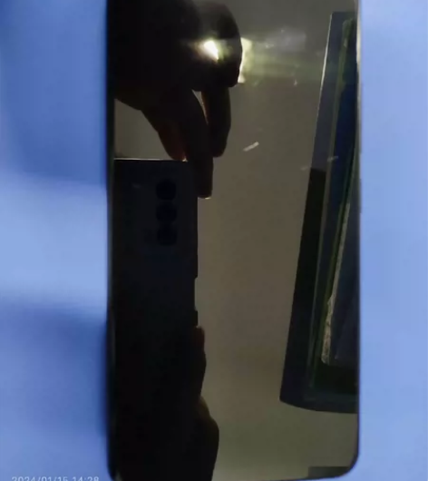 vivoz1i，闲置之前用过一段时间，4+...