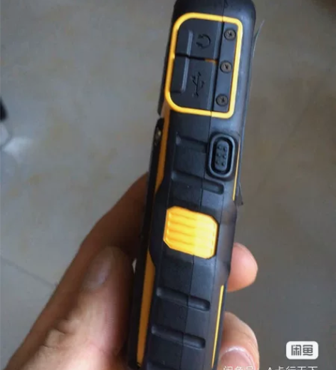 索尼姆5500,9成新,三防手机,英文版。...