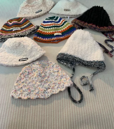 冬季渔夫帽10-15元1顶 部分10元2顶...