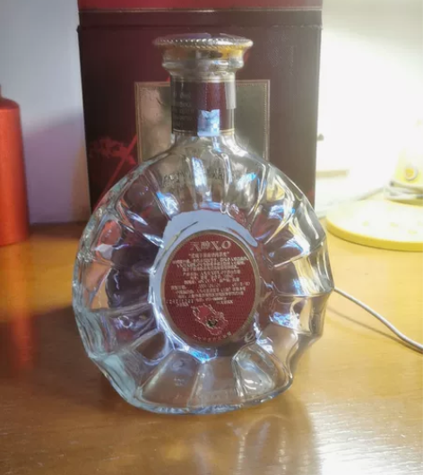 人x马酒柜摆件，人x马装饰瓶，人x马醒酒器...