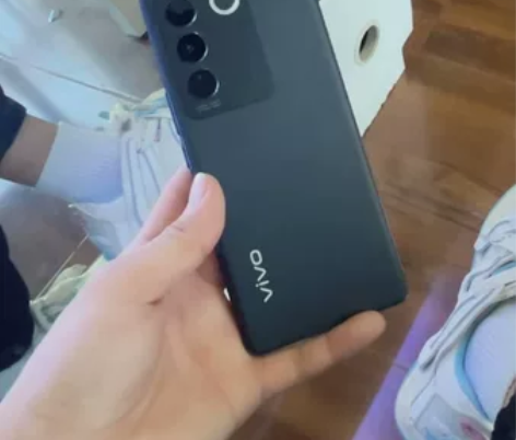 vivos16 12?256 在保 原装充...
