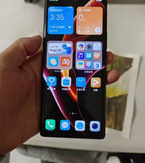 荣耀60手机8+128，黑色，成色95新，...