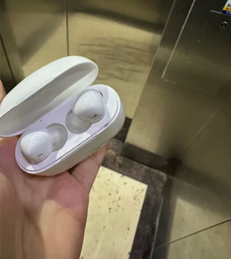 earbuds x3i 用的不是很多 闲置...