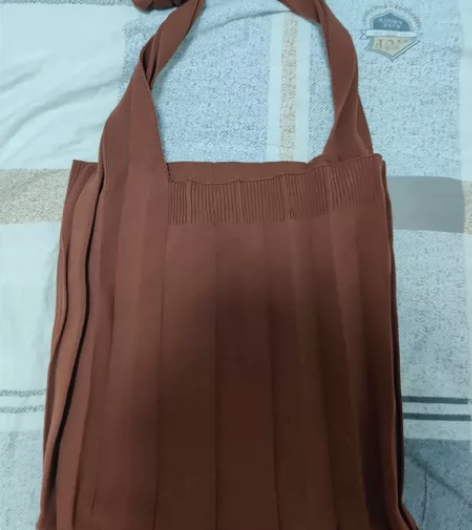 小众新款褶皱折叠手提包女简约百搭购物袋风琴...