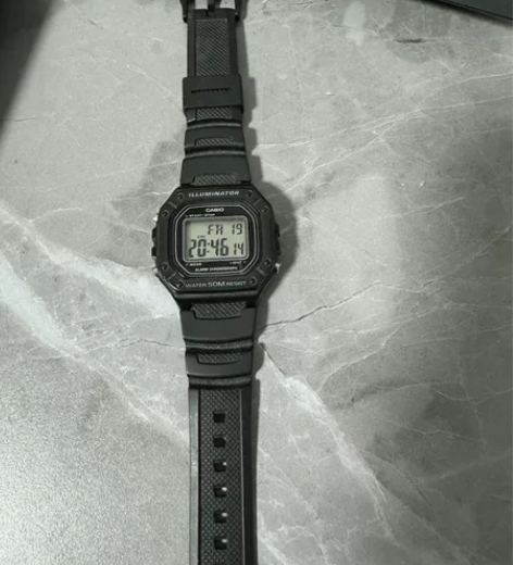 卡西欧小方块手表 闹钟，秒表功能都有 无拆...