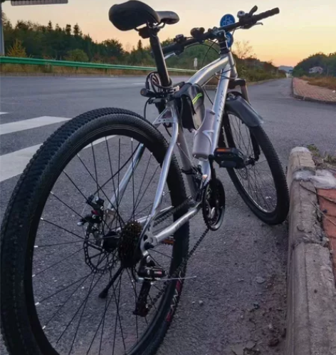 急售!!!低价处理山地自行车减震男女公路赛...