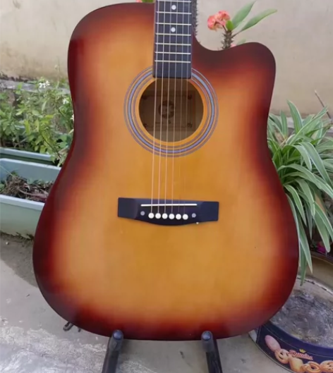 【琴行搬迁清仓处理】快来捡漏原价上千的38...