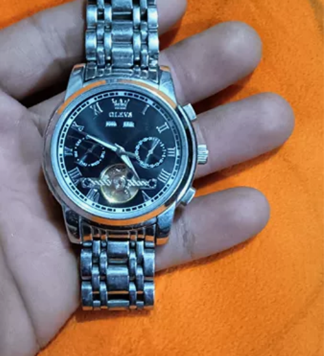 男士手表欧利时，买来半年了，现在不喜欢带了...