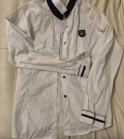 南宁市新希望校服衬衣，都是12号，长袖2件...