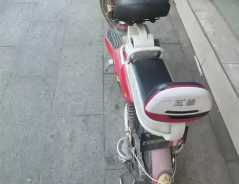 低价处理二手闲置电动车 感兴趣的话点“我想...