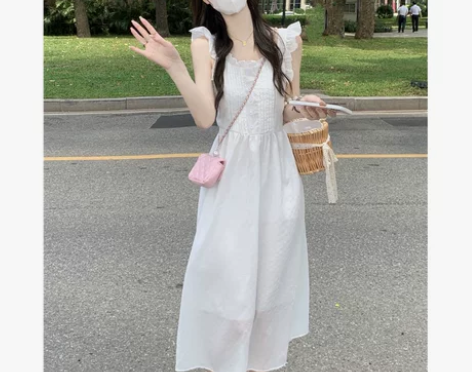 2022年夏季新款法式高级感吊带连衣裙女气...