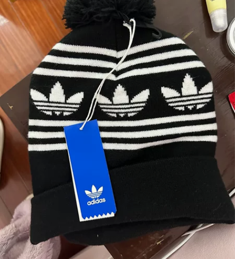 全新阿迪达斯adidas三叶草冬季帽子 适...