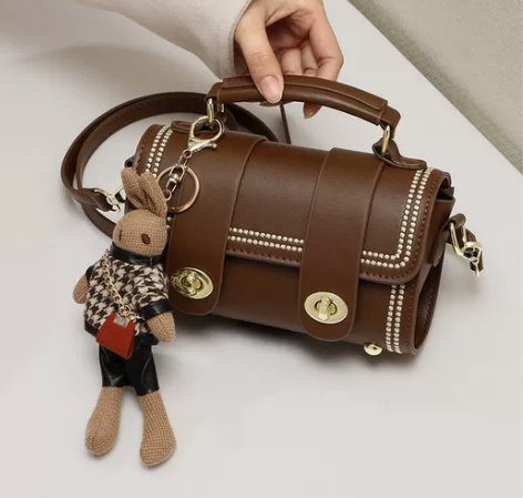 #清仓处理一批牛皮包，Viney包包新款斜...