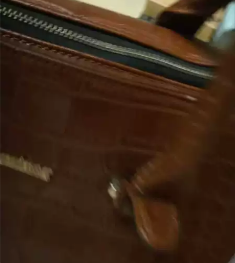清理包包，包邮 感兴趣的话点“我想要”和我...