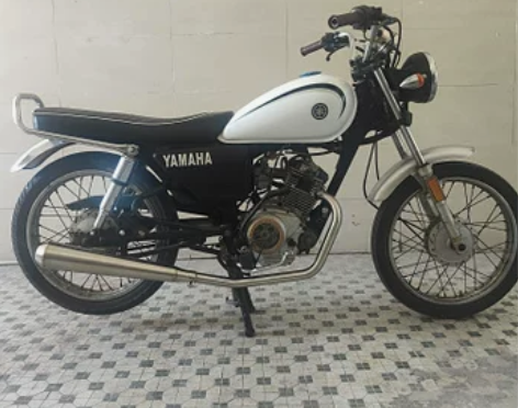 适用于雅马哈天俊YB125SP消声器排气管...