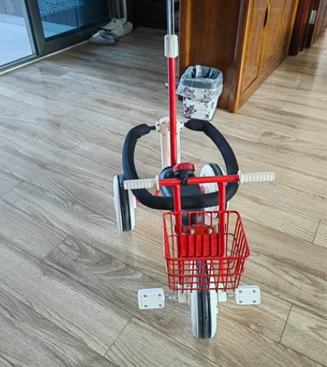 九成新宝宝儿童平衡车1-3岁无脚踏溜溜车滑...