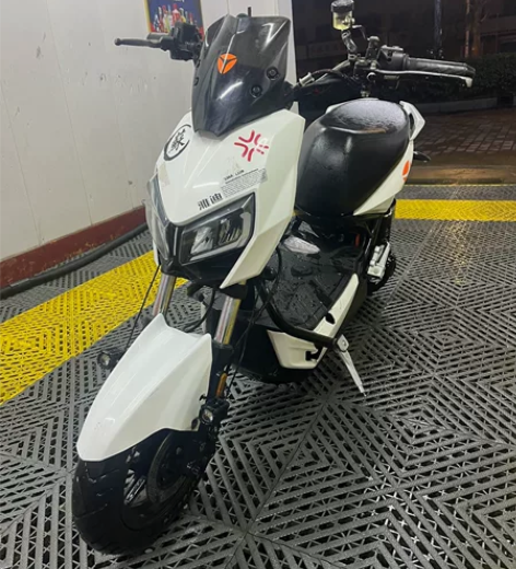 雅迪极光3.0 22年车手续齐全两套钥匙 ...