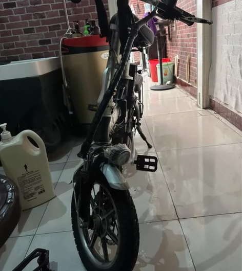 出一台自用代驾电车，因本人不跑了将一台精品...