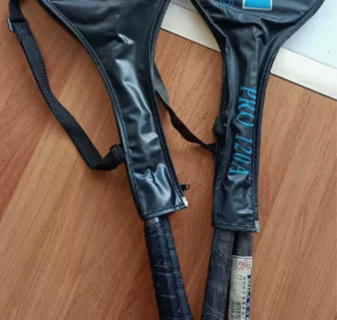 羽毛球拍，SILI四力牌和Weierfu和...