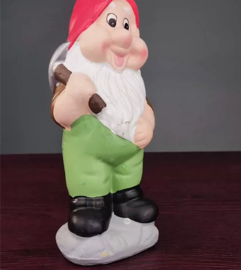 日本迪士尼白雪公主与七个小矮人摆件 陶瓷玩...